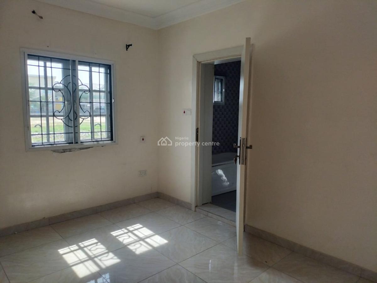 4-bedroom Semi Detached Duplex in a Fully Serviced Estate, Lekki Paradise 3 Estate, Chevron Drive, Lekki, Lagos, Semi-detached Duplex for Rent