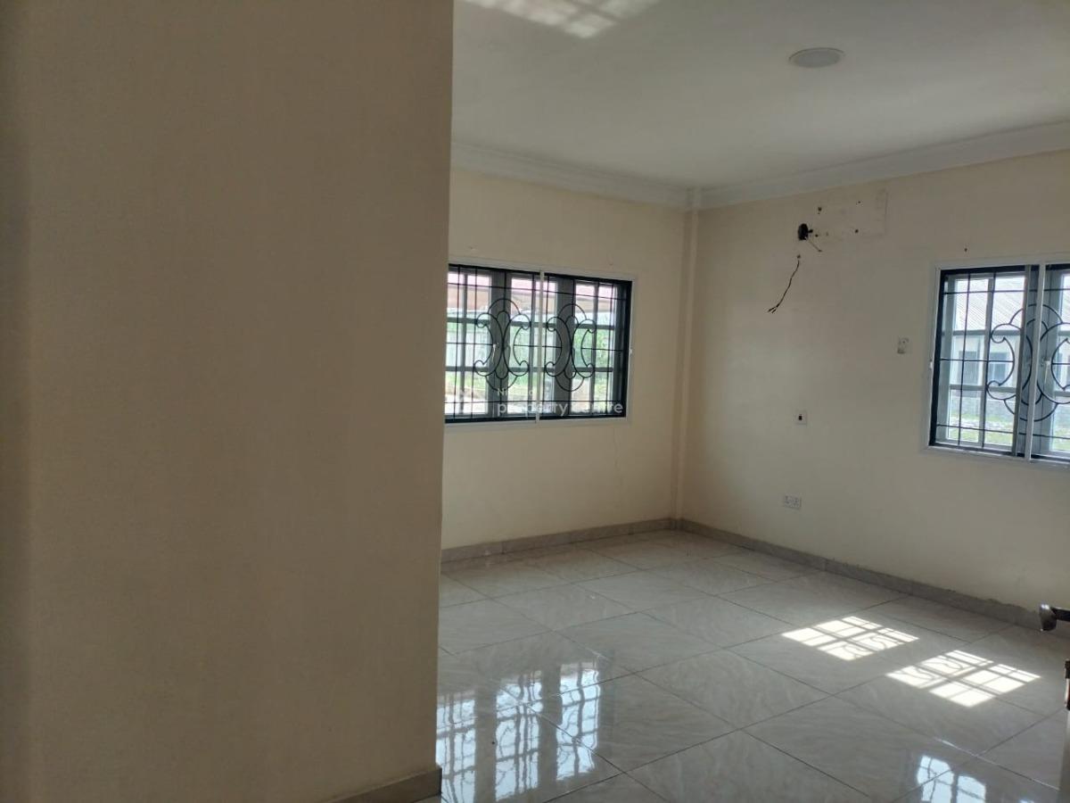 4-bedroom Semi Detached Duplex in a Fully Serviced Estate, Lekki Paradise 3 Estate, Chevron Drive, Lekki, Lagos, Semi-detached Duplex for Rent