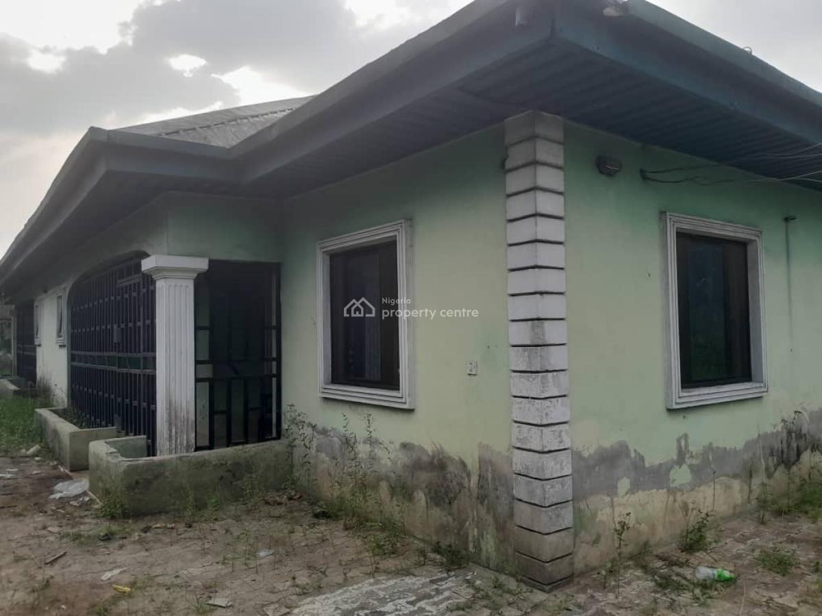 5bedroom Apartment, Eneka Road, Port Harcourt, Rivers, Flat / Apartment for Sale