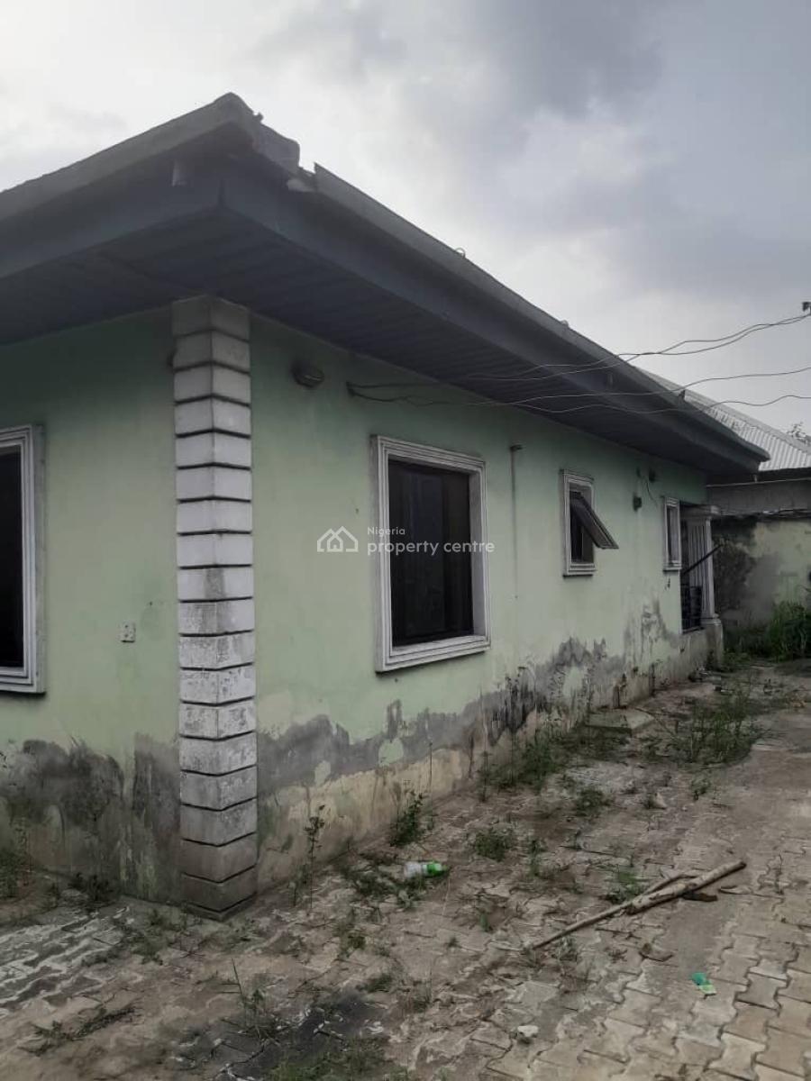 5bedroom Apartment, Eneka Road, Port Harcourt, Rivers, Flat / Apartment for Sale