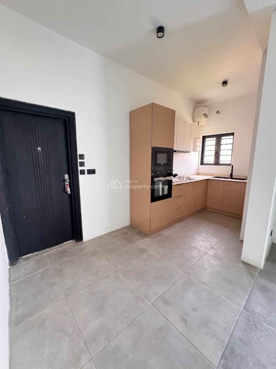 Beautiful 2bedroom Apartment with a Bq, Agungi, Lekki, Lagos, Block of Flats for Sale