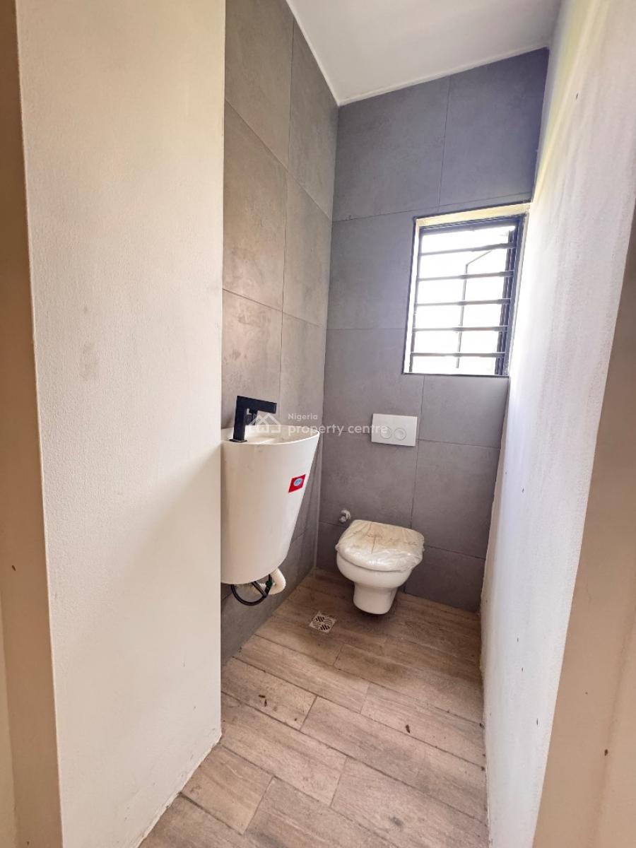 Beautiful 2bedroom Apartment with a Bq, Agungi, Lekki, Lagos, Block of Flats for Sale