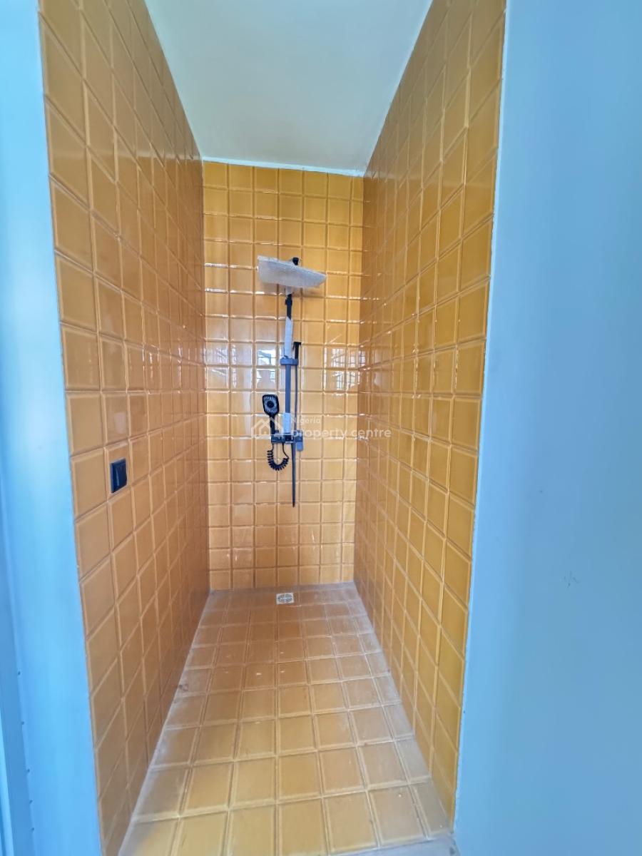 Beautiful 2bedroom Apartment with a Bq, Agungi, Lekki, Lagos, Block of Flats for Sale