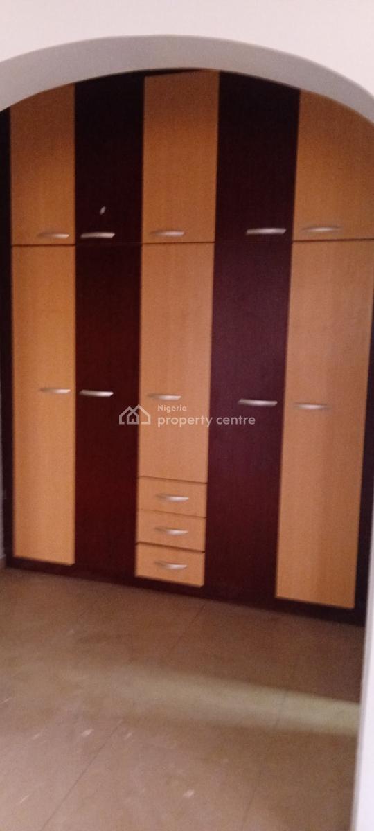 Well Finished, Spacious 3 Bedroom Flat with Guest Toilet, Wuye, Abuja, Flat / Apartment for Rent