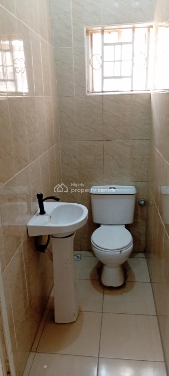 Well Finished, Spacious 3 Bedroom Flat with Guest Toilet, Wuye, Abuja, Flat / Apartment for Rent