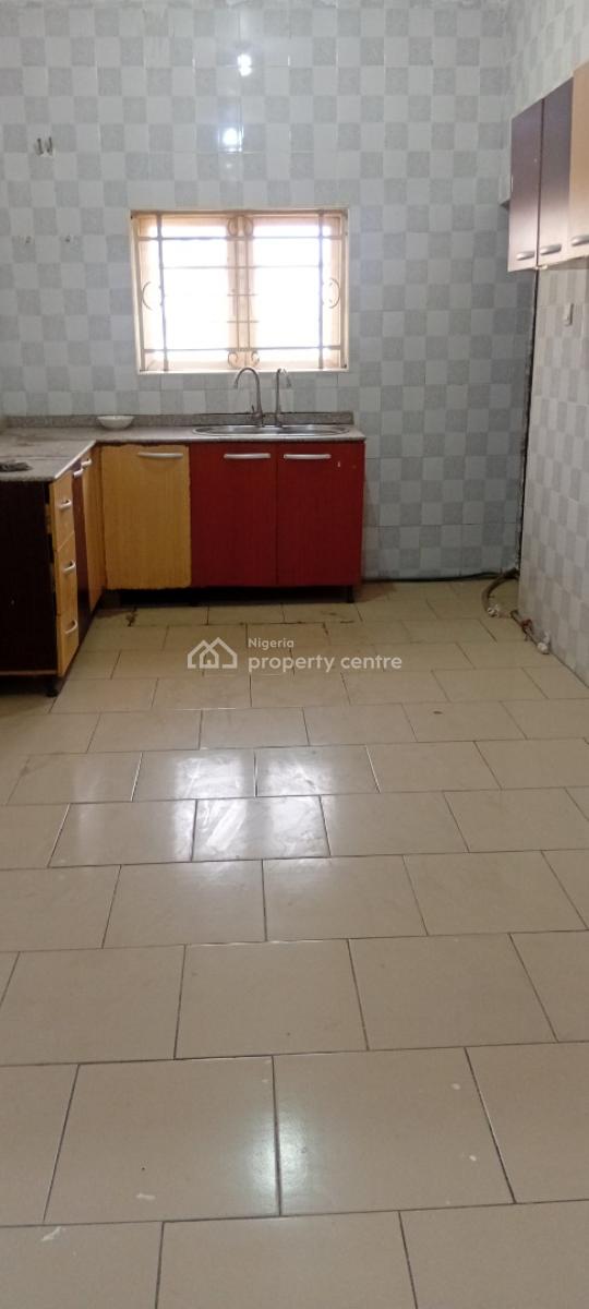 Well Finished, Spacious 3 Bedroom Flat with Guest Toilet, Wuye, Abuja, Flat / Apartment for Rent