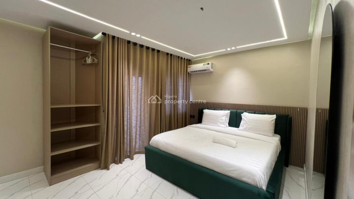 Luxury 3-bedroom Apartment with Housekeeping and Swimming Pool, Amazon,netflix and Ensuite Rooms, Oniru, Victoria Island (vi), Lagos, Flat / Apartment Short Let
