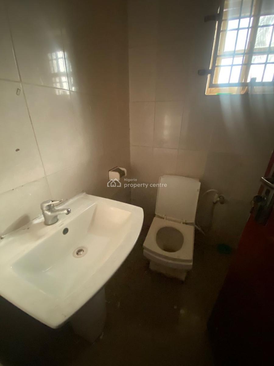 Beautiful 2 Bedrooms Serviced and Spacious Apartment,tarred Road, Katampe Extension, Katampe, Abuja, Flat / Apartment for Rent