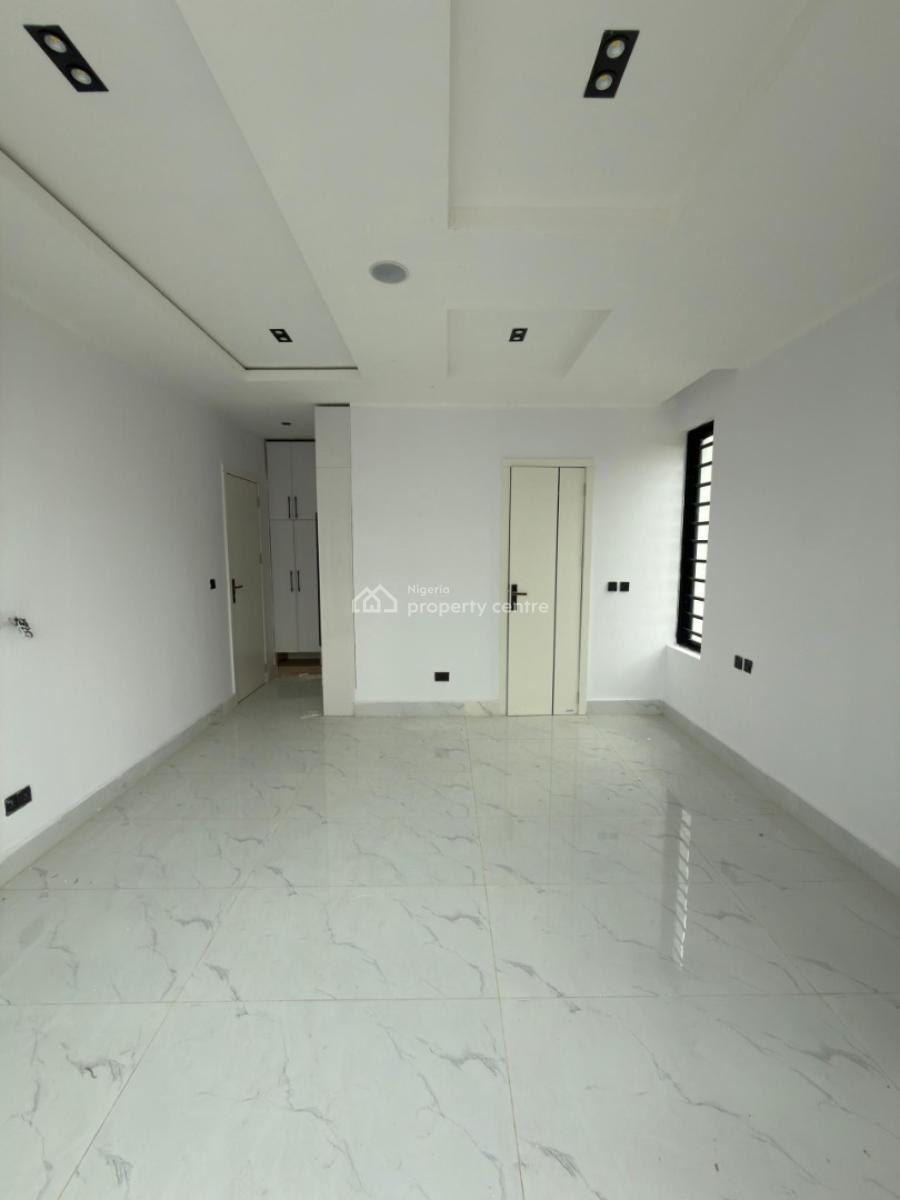 Amazing 2bedroom Apartment with a Bq, Lekki Phase 1, Lekki, Lagos, Flat / Apartment for Sale