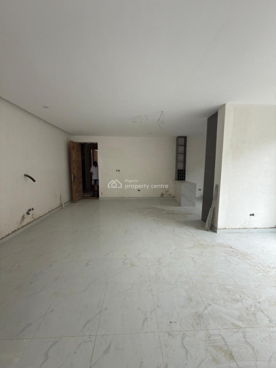 Luxurious 3bedroom Apartment with a Bq and an Elevator, Lekki Phase 1, Lekki, Lagos, Flat / Apartment for Sale