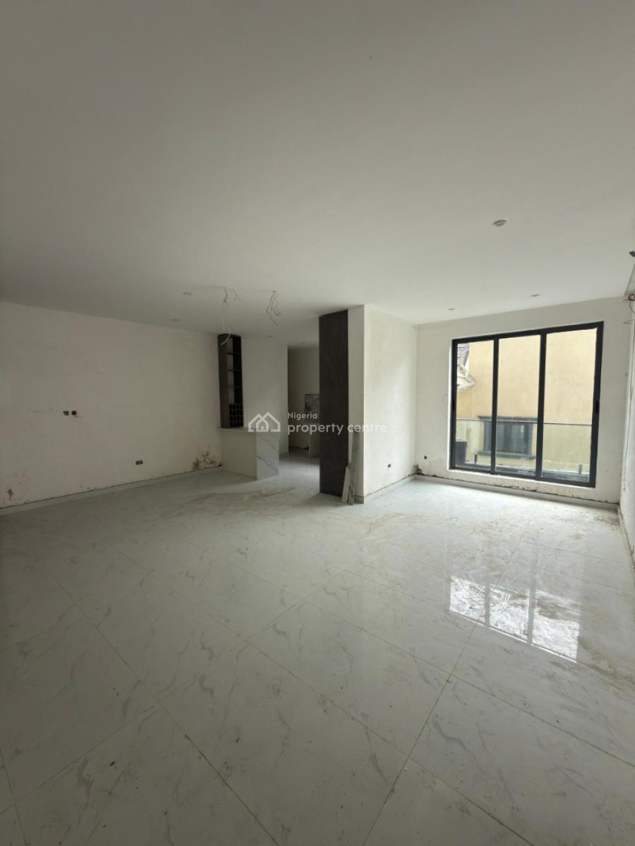 Luxurious 3bedroom Apartment with a Bq and an Elevator, Lekki Phase 1, Lekki, Lagos, Flat / Apartment for Sale