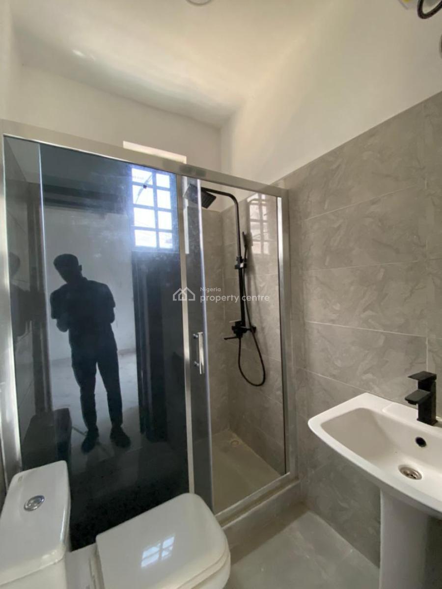 Magnificent 2bedroom Apartment with an Elevator, Lekki Phase 1, Lekki, Lagos, Flat / Apartment for Sale