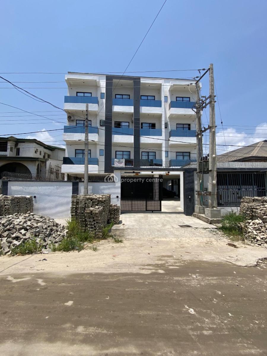 2 Bedroom Apartment with Elevator, Pool, Ologolo, Lekki, Lagos, Flat / Apartment for Sale