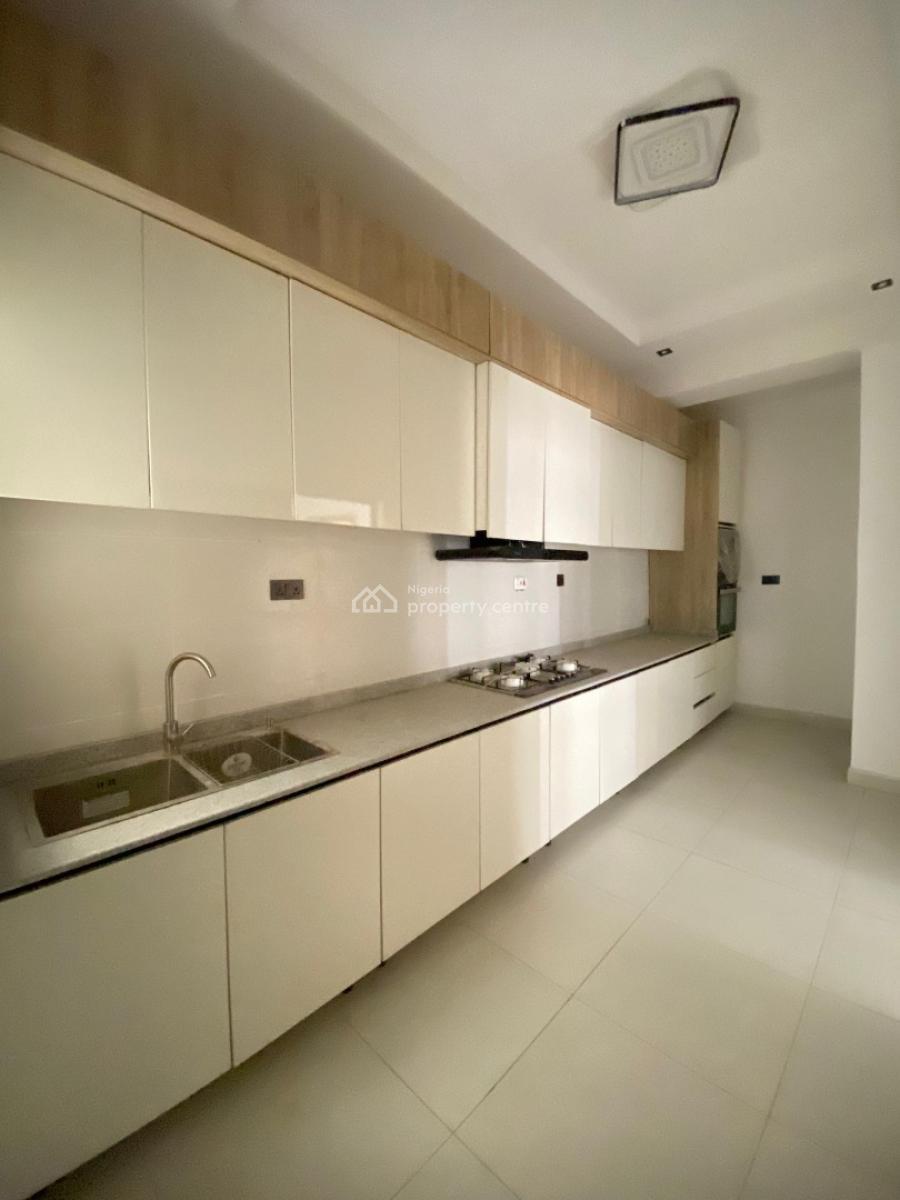 2 Bedroom Apartment with Elevator, Pool, Ologolo, Lekki, Lagos, Flat / Apartment for Sale