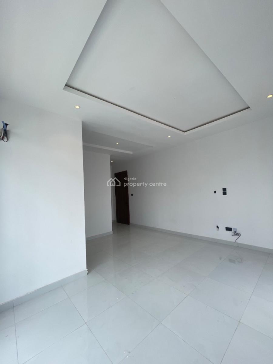 Alluringly Finished Luxury 3  Bedroom Apartment + Bq, Lekki Phase 1, Lekki Phase 1, Lekki, Lagos, Block of Flats for Sale