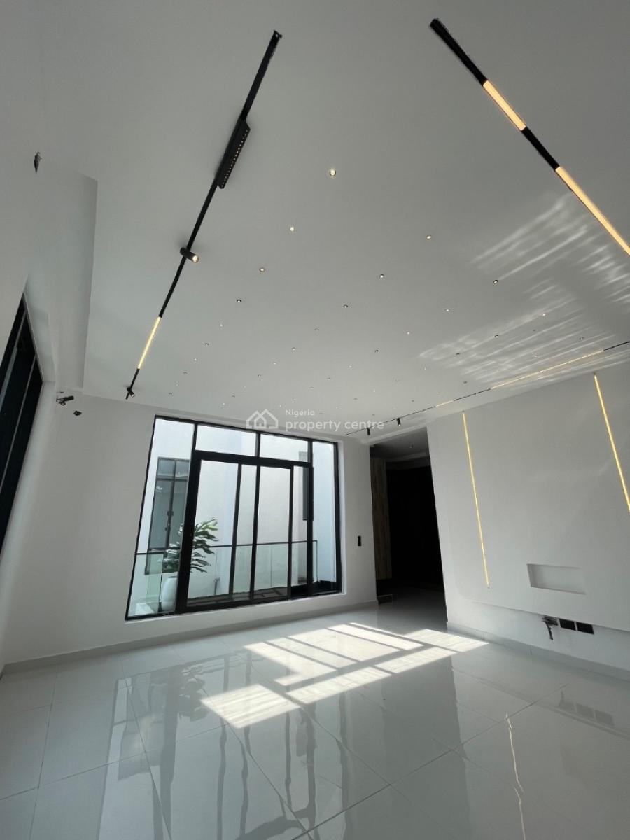 Wonderfully Finished 5 Bedroom Detached Home with Bq in a Well Secured, Chevron, Lekki, Lagos, Detached Duplex for Sale