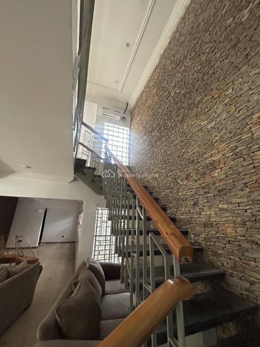 Self-serviced and Self-compound 4 Bedroom En-suite Semi-detached Duple, Lekki Phase 1, Lekki, Lagos, Semi-detached Duplex for Rent