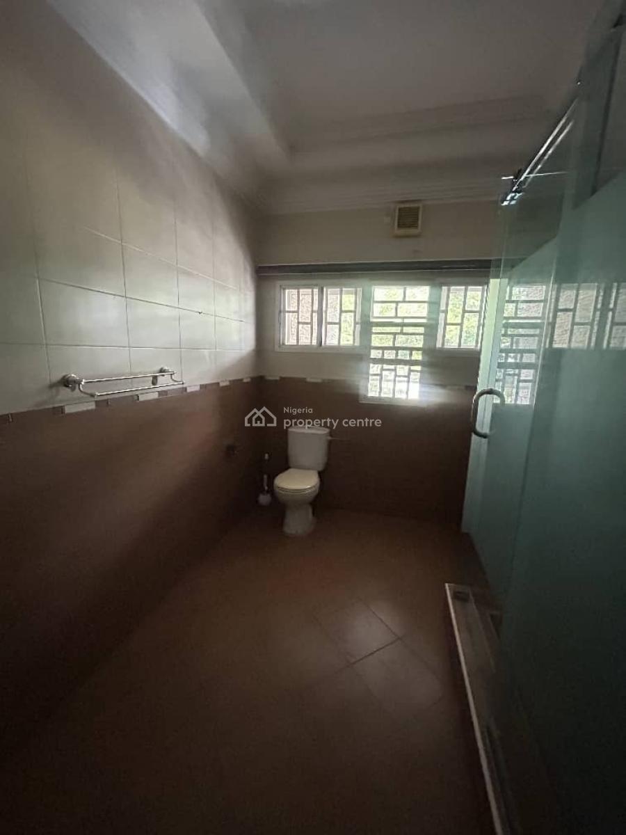 Self-serviced and Self-compound 4 Bedroom En-suite Semi-detached Duple, Lekki Phase 1, Lekki, Lagos, Semi-detached Duplex for Rent