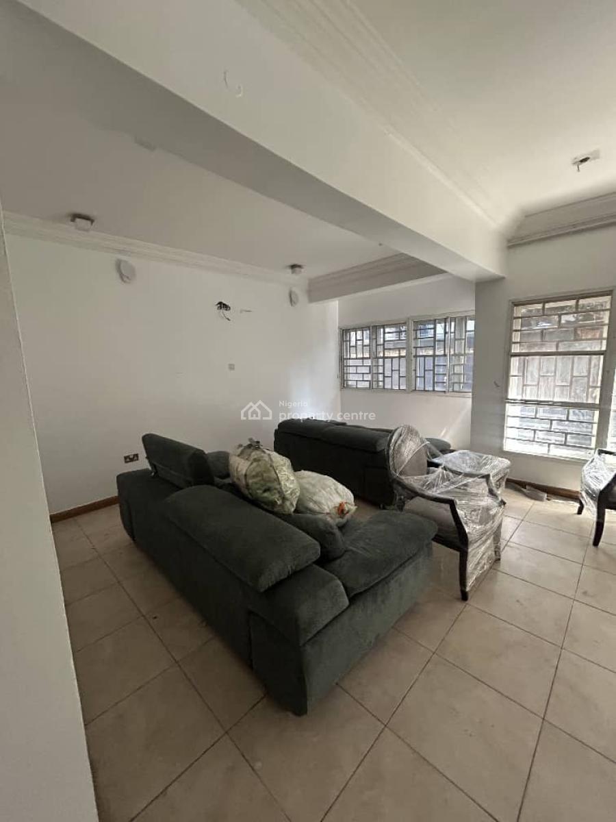 Self-serviced and Self-compound 4 Bedroom En-suite Semi-detached Duple, Lekki Phase 1, Lekki, Lagos, Semi-detached Duplex for Rent