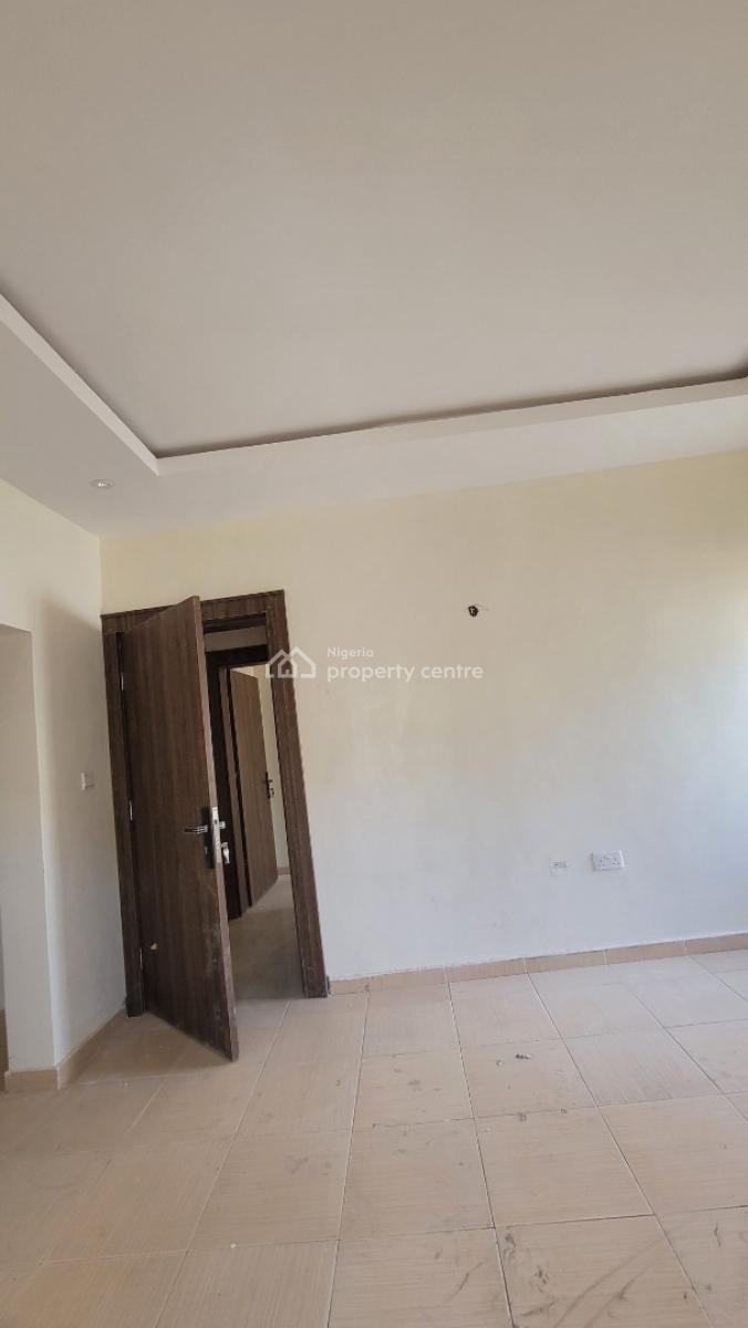 Three Bedroom Bungalow, Self Compound, Tared Road., Tared Road, Aco Estate Off Airport Road Abuja, Lugbe District, Abuja, Detached Bungalow for Rent