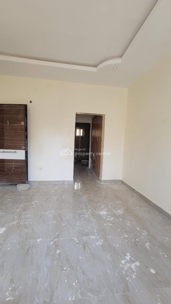 Three Bedroom Bungalow, Self Compound, Tared Road., Tared Road, Aco Estate Off Airport Road Abuja, Lugbe District, Abuja, Detached Bungalow for Rent