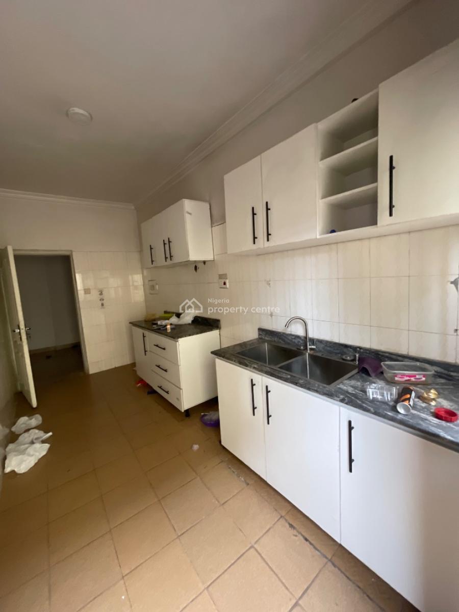 Standard 2bedroom Apartment, Ikota Villa Estate, Ikota, Lekki, Lagos, Flat / Apartment for Rent