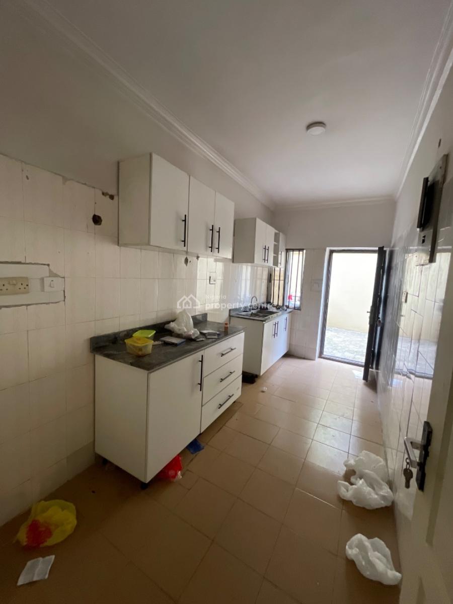 Standard 2bedroom Apartment, Ikota Villa Estate, Ikota, Lekki, Lagos, Flat / Apartment for Rent