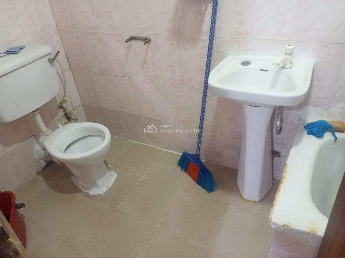 a Nice Room in a Shared Apartment, Abraham Adasanya Estate, Ajiwe, Ajah, Lagos, Self Contain (single Rooms) for Rent