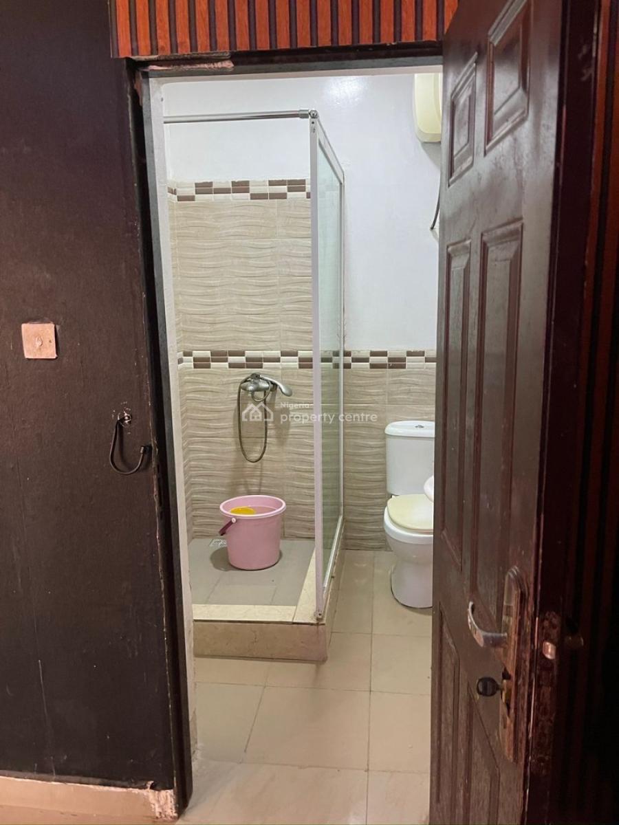 2 Bedroom Warehouse, Gwarinpa, Abuja, Warehouse for Rent