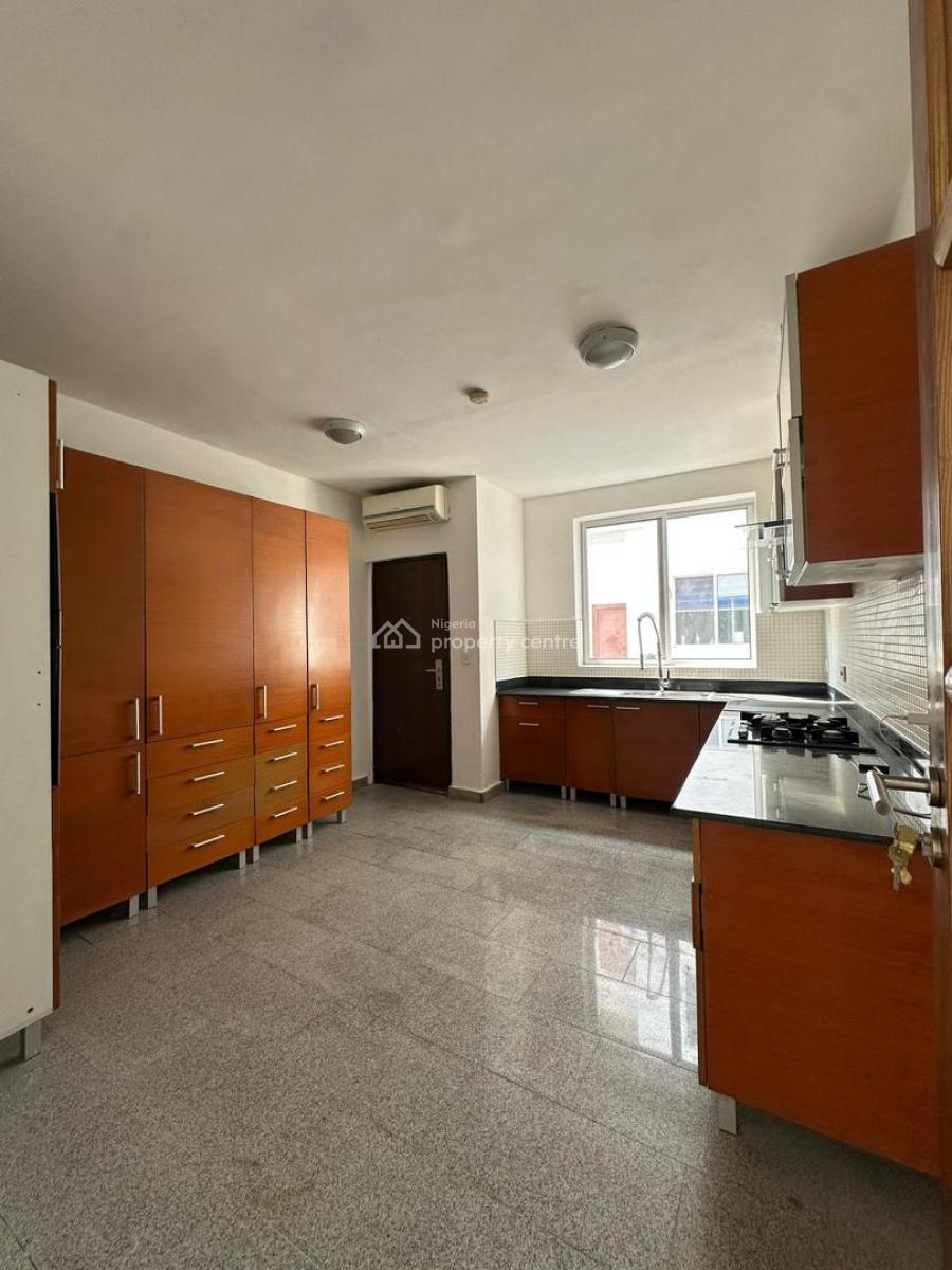 Exquisite 3 Bedroom Waterfront Apartment + Pool, Elevator & Lounge, Banana Island, Ikoyi, Lagos, Flat / Apartment for Sale