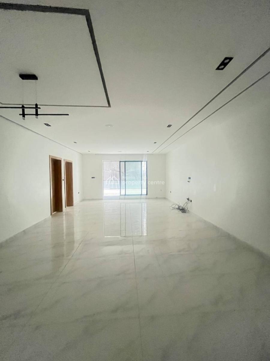 Two Bedroom Apartment, Lekki Phase 1, Lekki, Lagos, Flat / Apartment for Sale