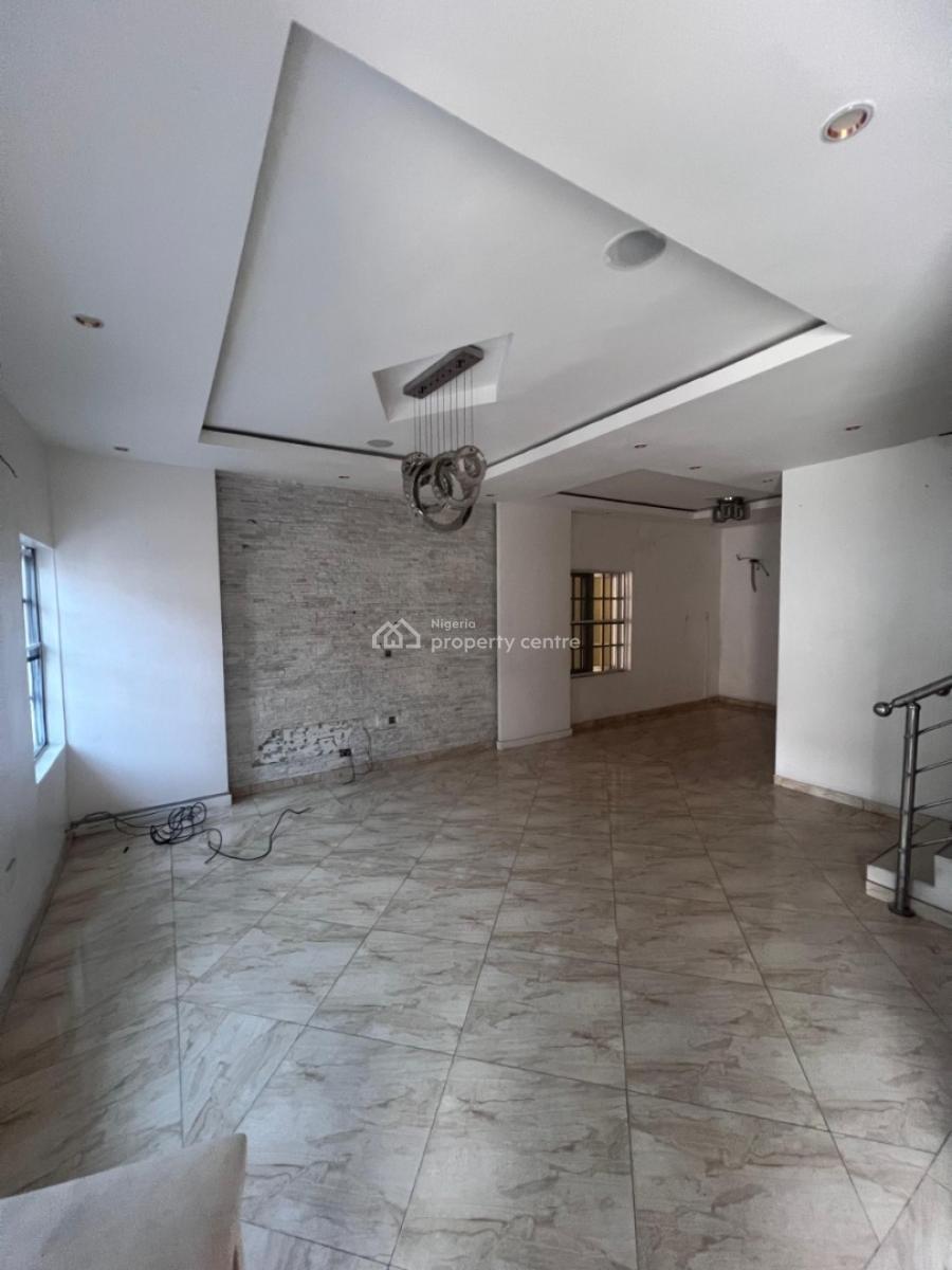 4 Bedroom Semi-detached Duplex with Bq Available, Osapa, Lekki, Lagos, Semi-detached Duplex for Rent