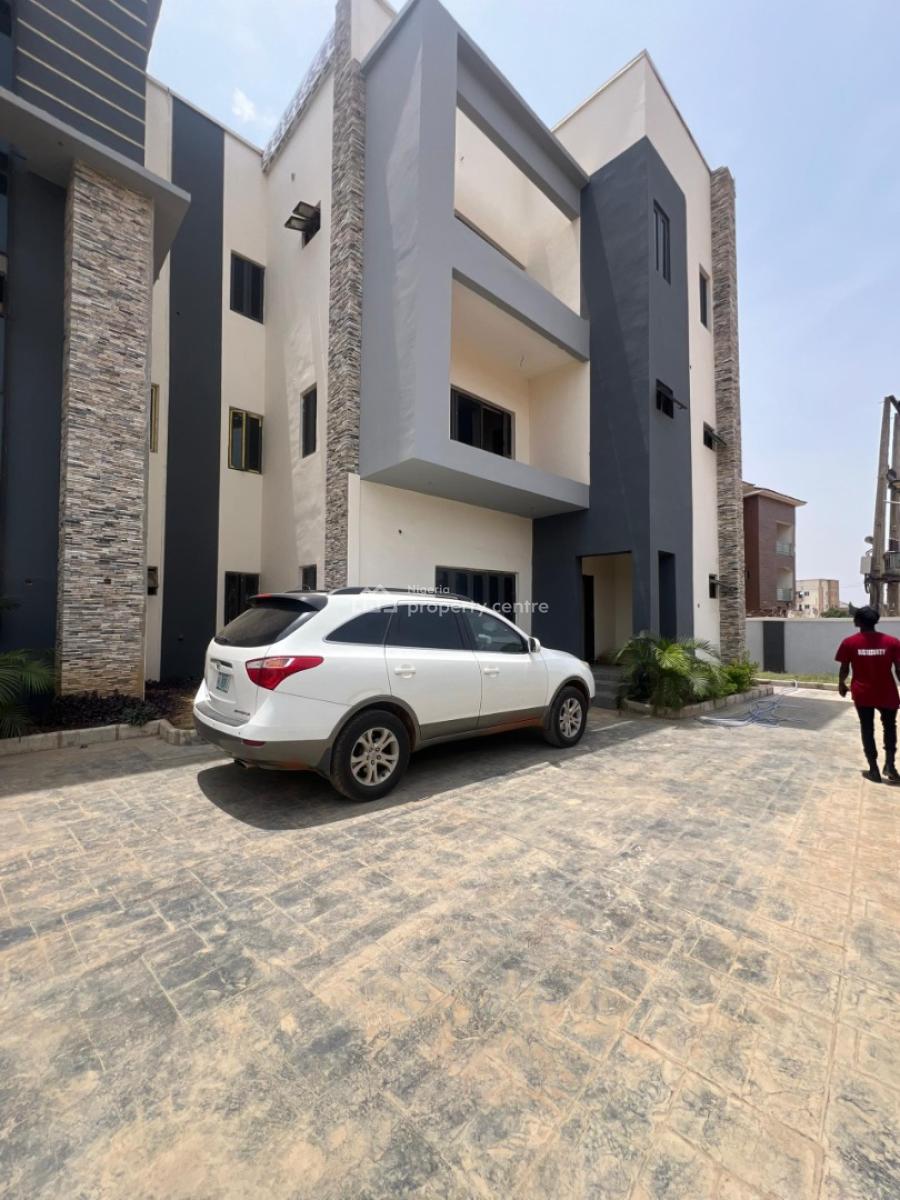 Massive 6-bedroom Terraced Duplex  with Family Lounge, Jahi, Abuja, Terraced Duplex for Sale