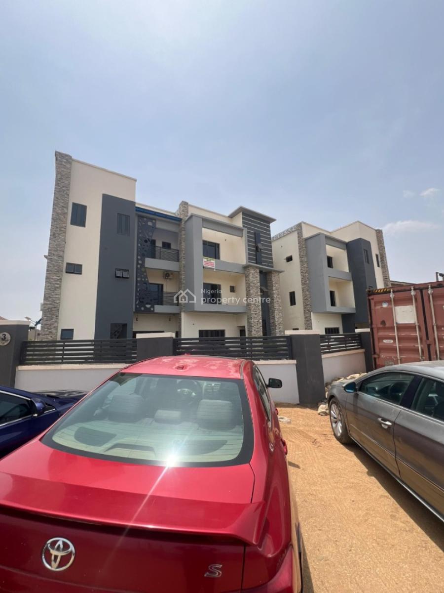 Massive 6-bedroom Terraced Duplex  with Family Lounge, Jahi, Abuja, Terraced Duplex for Sale