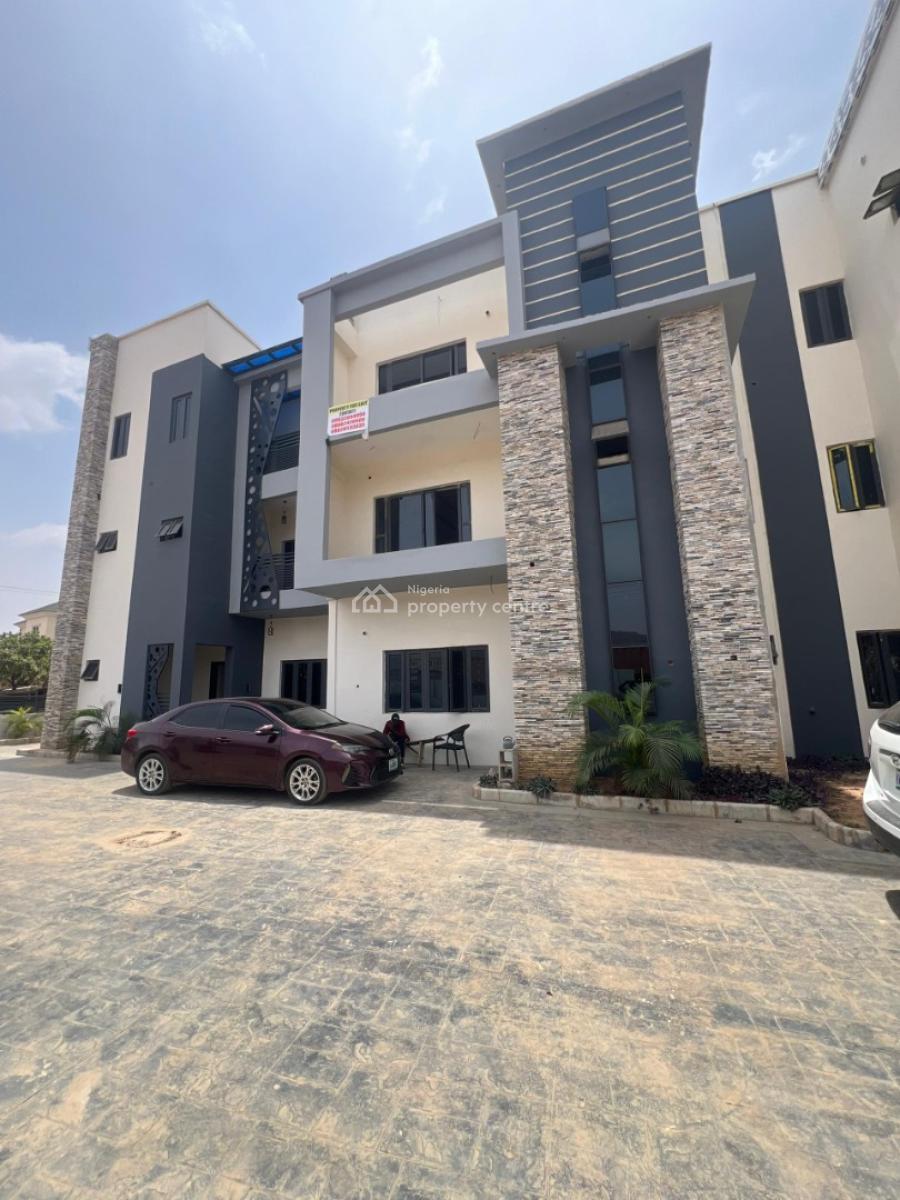 Massive 6-bedroom Terraced Duplex  with Family Lounge, Jahi, Abuja, Terraced Duplex for Sale