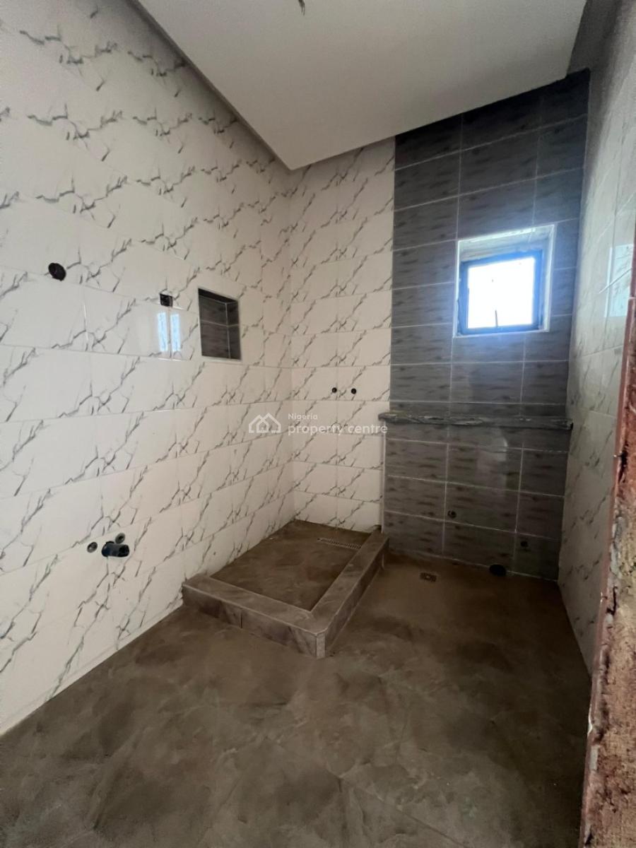 Massive 6-bedroom Terraced Duplex  with Family Lounge, Jahi, Abuja, Terraced Duplex for Sale