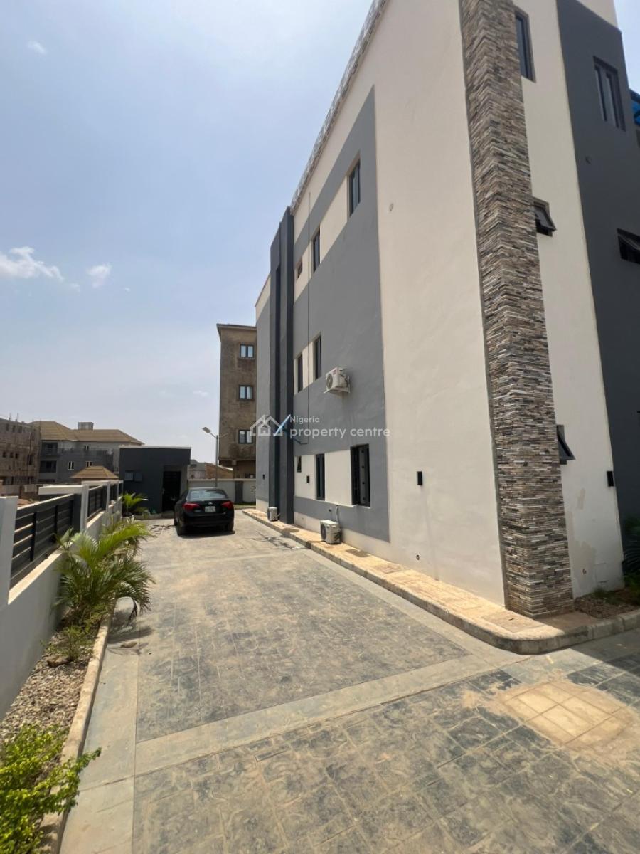 Massive 6-bedroom Terraced Duplex  with Family Lounge, Jahi, Abuja, Terraced Duplex for Sale