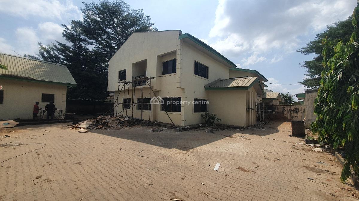 Newly Renovated 4-bedroom Semi-detached Duplex with a Room Self-contai, Team 1, Off 1st Avenue, Gwarinpa, Abuja, Semi-detached Duplex for Rent