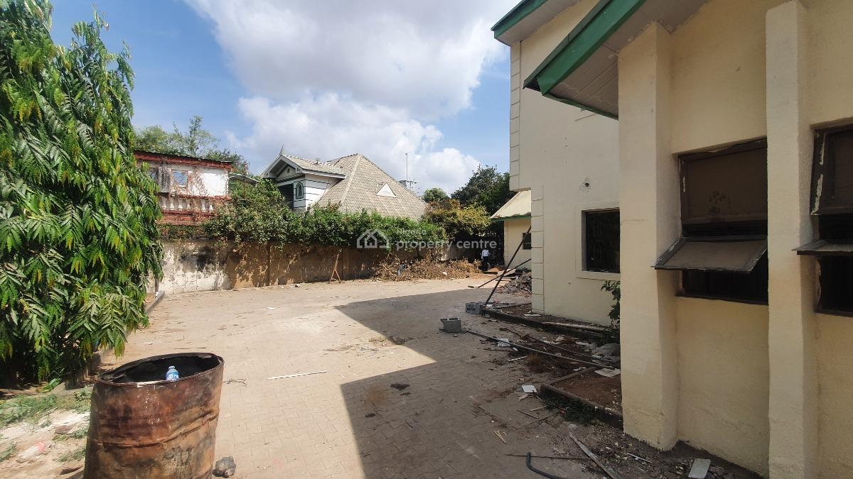 Newly Renovated 4-bedroom Semi-detached Duplex with a Room Self-contai, Team 1, Off 1st Avenue, Gwarinpa, Abuja, Semi-detached Duplex for Rent