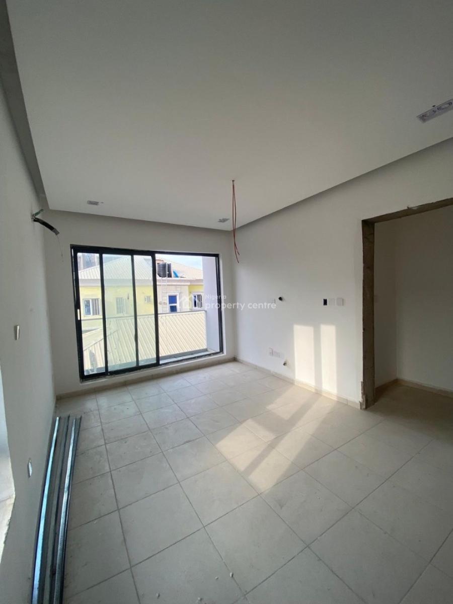 Lovely  2 Bedroom Apartments, Ologolo, Lekki, Lagos, Flat / Apartment for Sale