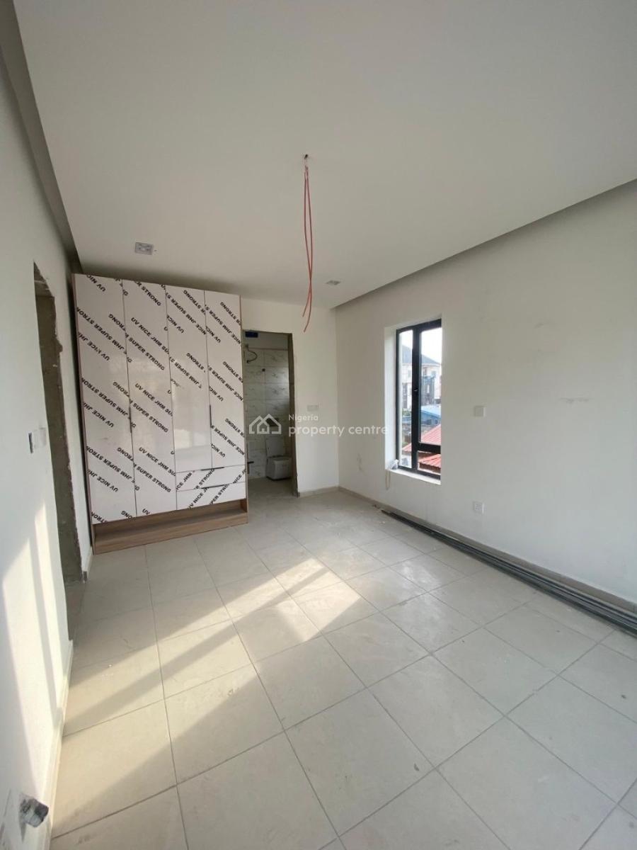 Lovely  2 Bedroom Apartments, Ologolo, Lekki, Lagos, Flat / Apartment for Sale