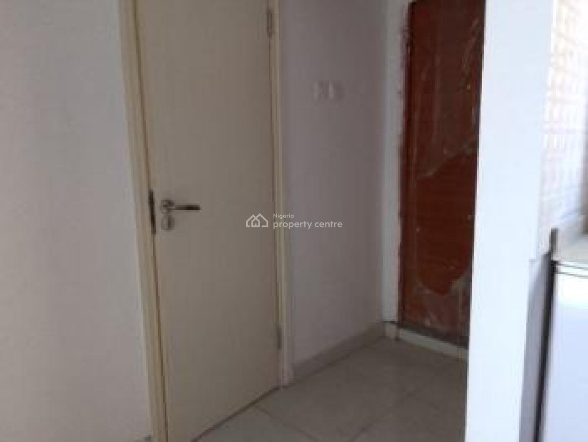Nicely Built 2 Bedroom Serviced Apartment, General Paints Layout Estate Abraham, Ajah, Lagos, Flat / Apartment for Sale