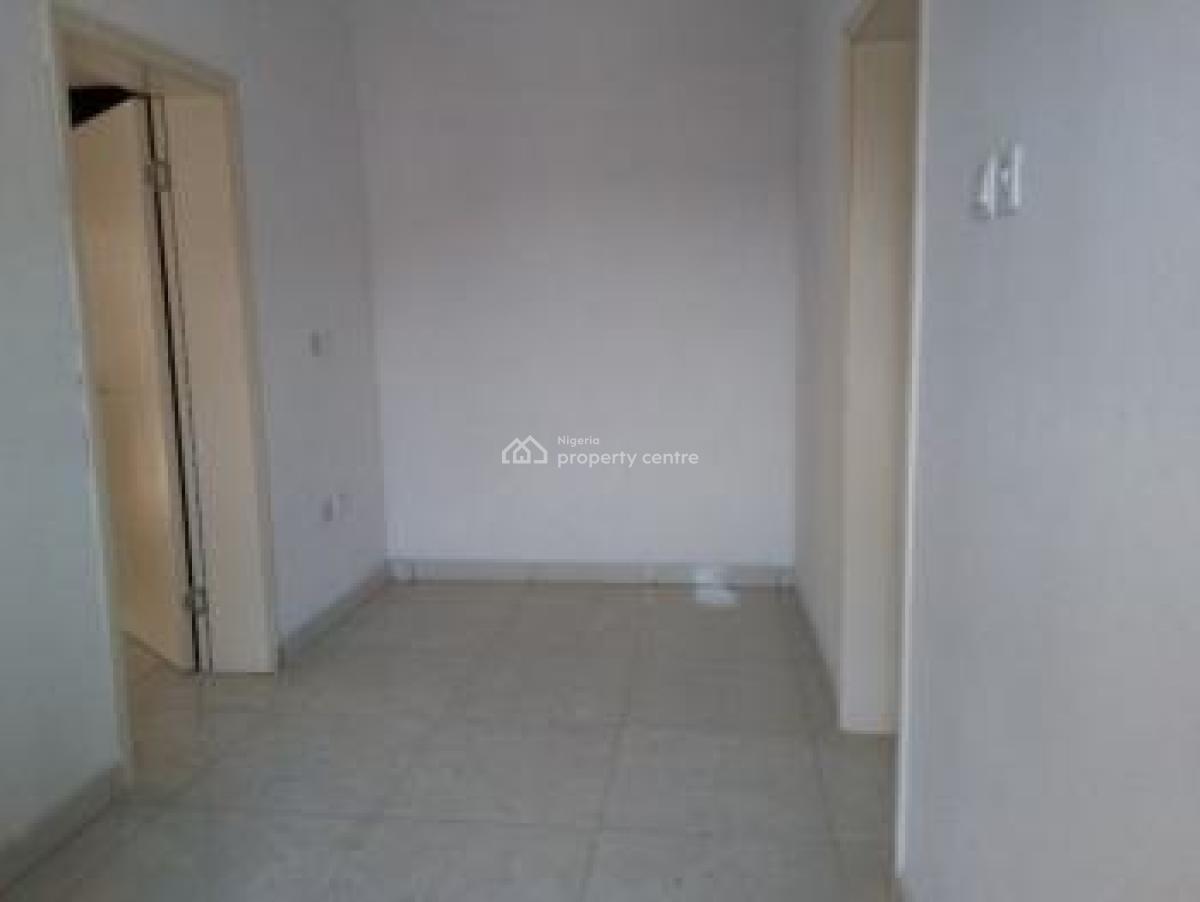 Nicely Built 2 Bedroom Serviced Apartment, General Paints Layout Estate Abraham, Ajah, Lagos, Flat / Apartment for Sale