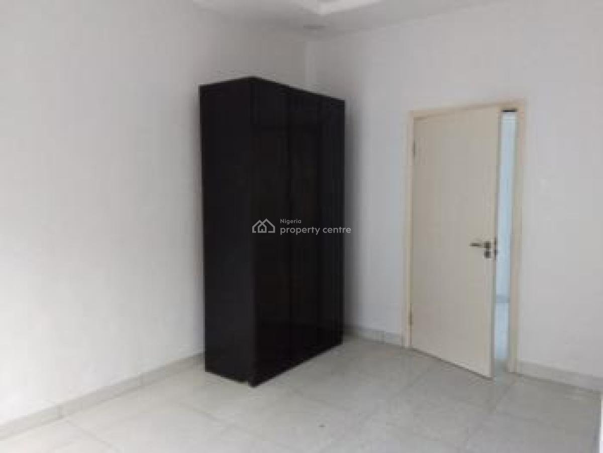 Nicely Built 2 Bedroom Serviced Apartment, General Paints Layout Estate Abraham, Ajah, Lagos, Flat / Apartment for Sale