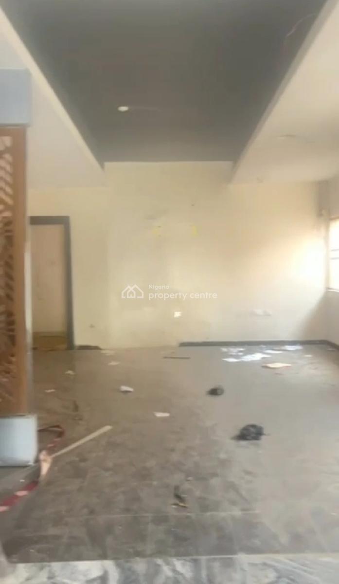 Massive Restaurant Space for Lease, 1st Avenue, Gwarinpa, Abuja, Restaurant / Bar for Rent