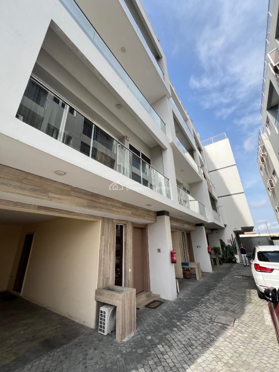 Furnished 3-bedroom Apartment in an Excellent Location, Lekki Phase 1, Lekki, Lagos, Flat / Apartment for Rent