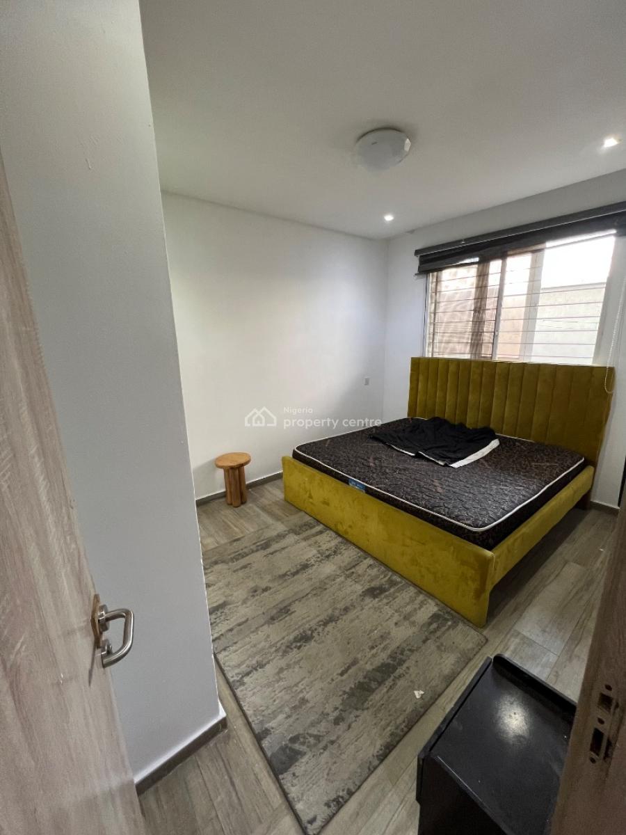 Furnished 3-bedroom Apartment in an Excellent Location, Lekki Phase 1, Lekki, Lagos, Flat / Apartment for Rent