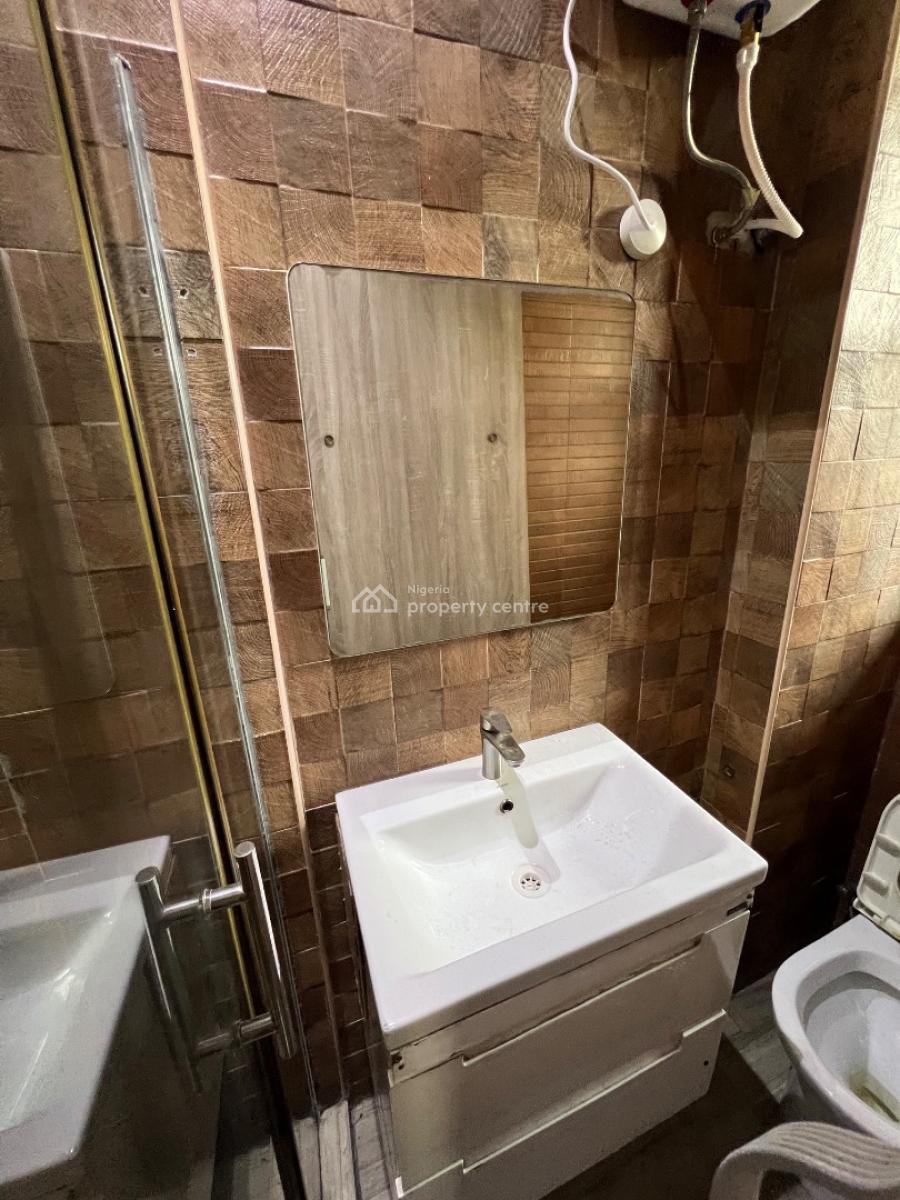 Furnished 3-bedroom Apartment in an Excellent Location, Lekki Phase 1, Lekki, Lagos, Flat / Apartment for Rent