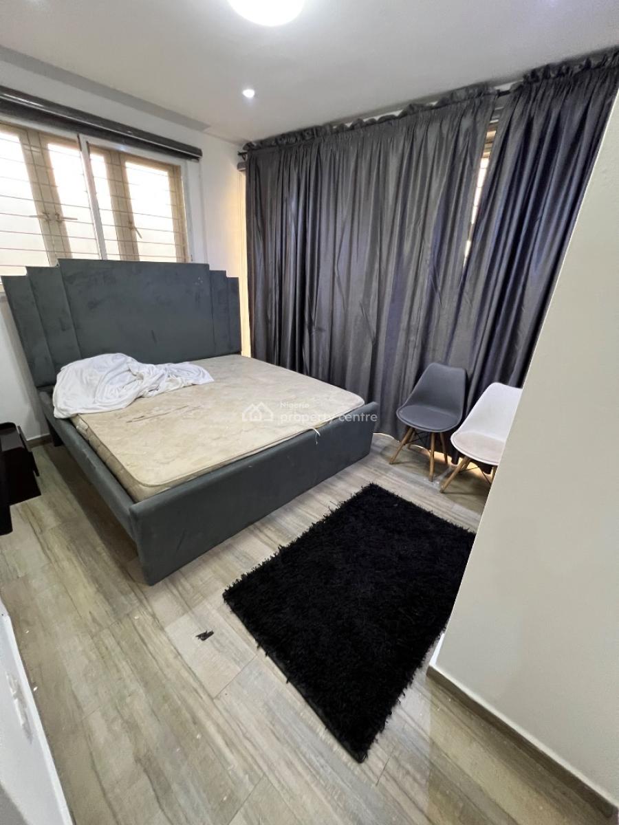 Furnished 3-bedroom Apartment in an Excellent Location, Lekki Phase 1, Lekki, Lagos, Flat / Apartment for Rent