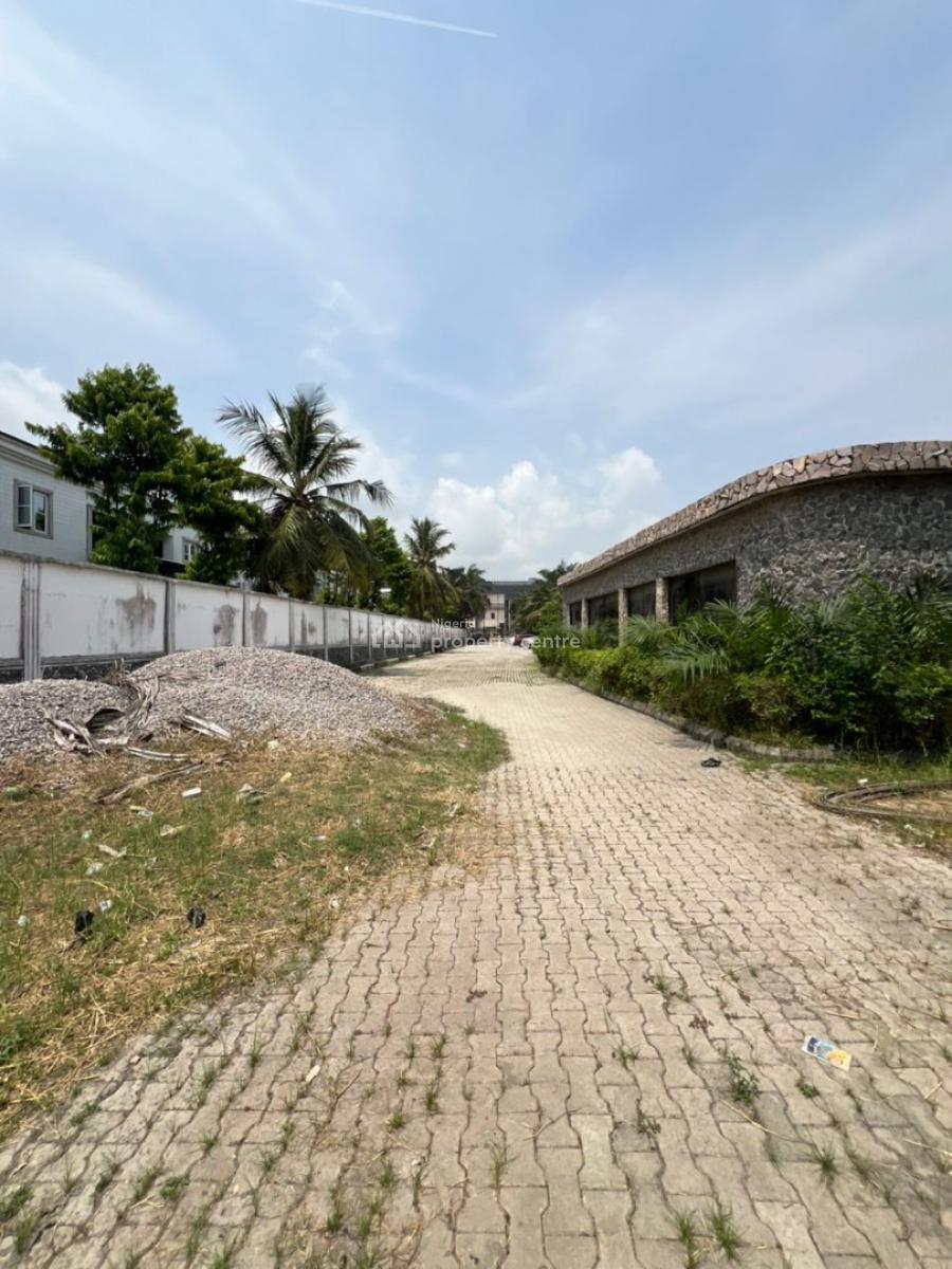 15 Plots with Structures Within a Serene Environment, Ikate Elegushi, Lekki, Lagos, Mixed-use Land for Sale